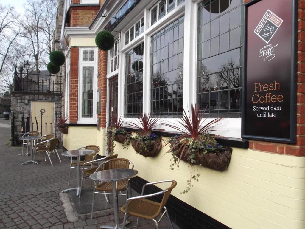 The Stag Enfield Hotel Exterior foto